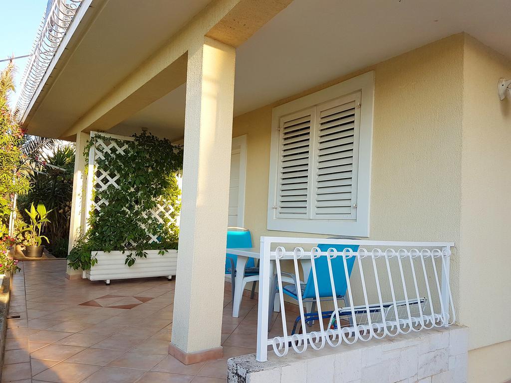 Antonio Apartments Trogir Kamer foto